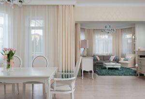 Rolety dzień-noc w mieszkaniu: wybór systemu, pomiar, montaż i realne koszty